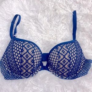 Victoria’s Secret very sexy push up 34B
